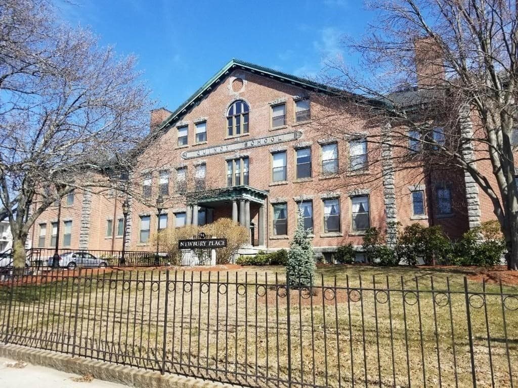94 Newbury Ave #212