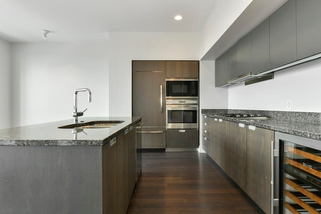 110 Stuart Street #24E photo 4