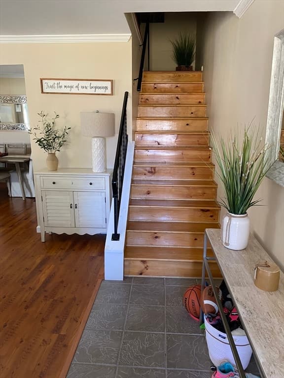 908 Edgebrook Drive #908 photo 3