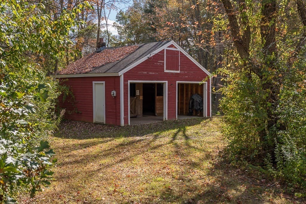 2 Old Farm Ln photo 5