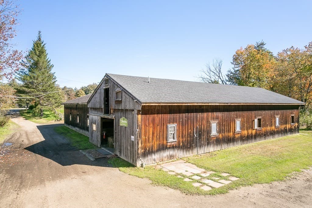 2 Old Farm Ln photo 4
