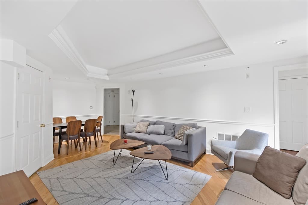 660 Massachusetts Ave #1 photo 3