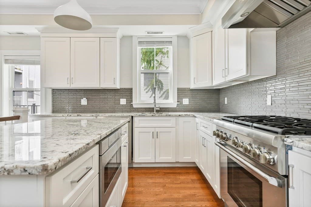 1514-R Columbia Rd #2