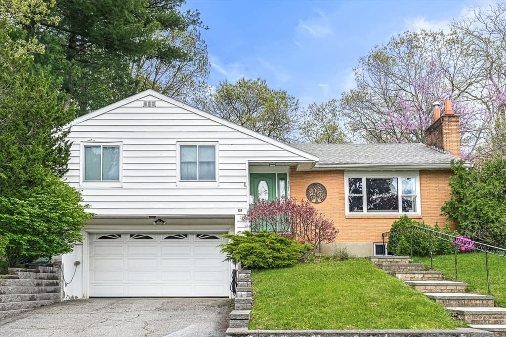 121 Pine Ridge Road