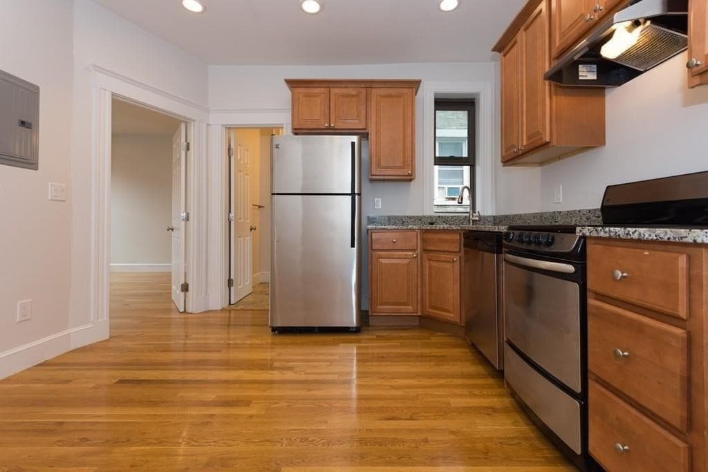 90 Brainerd Rd #12