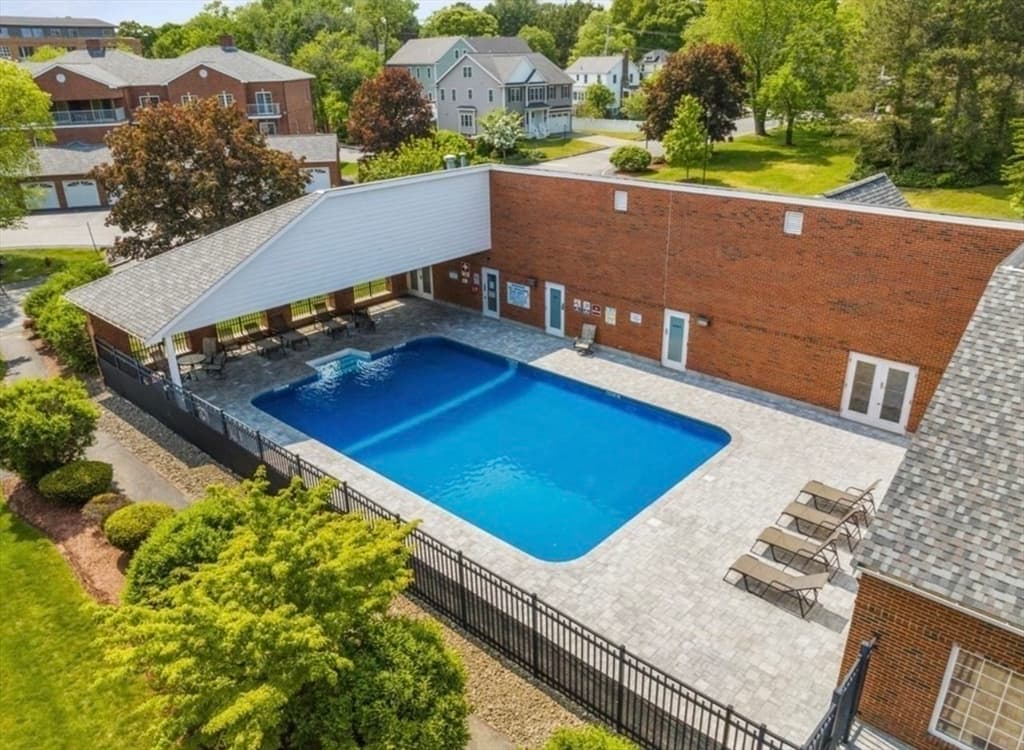 7 Conant Rd #27