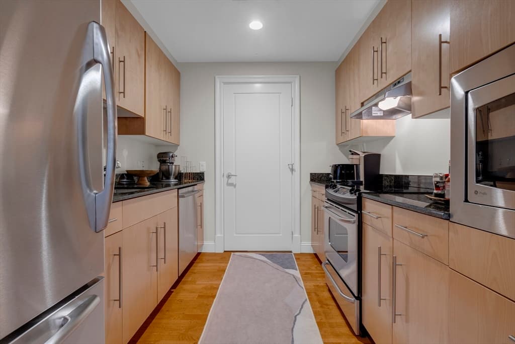 778 Boylston St #7B photo 4
