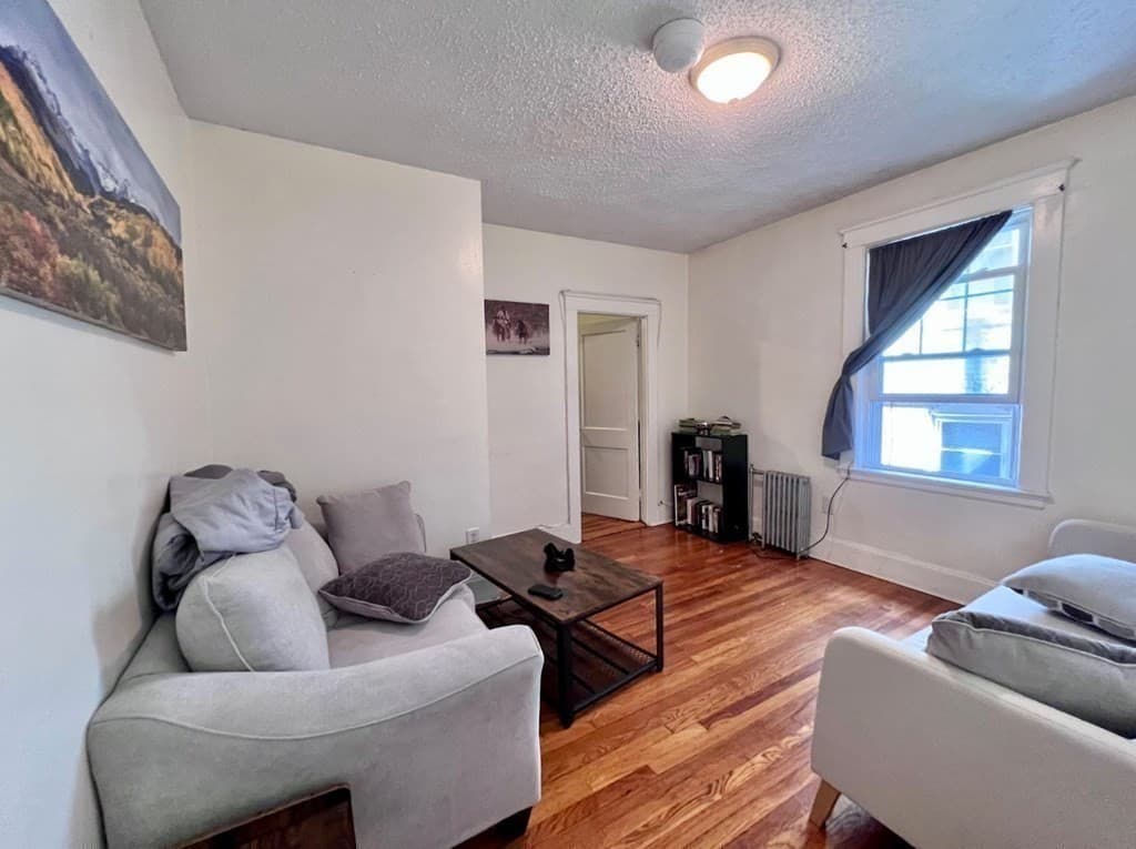 26 Chiswick Rd #6 photo 3