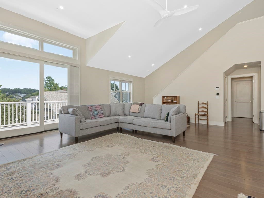 77 Court Street #311 photo 2
