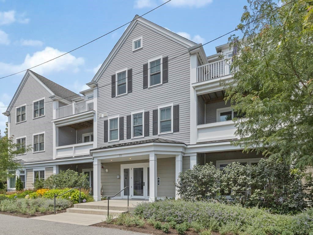 77 Court Street #311