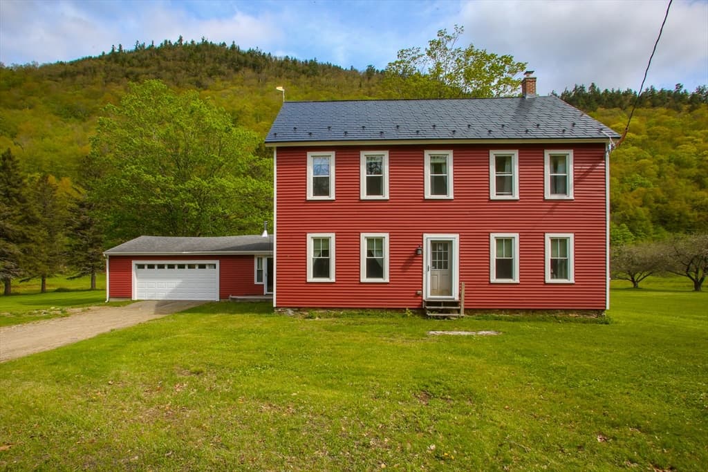 327 River Rd