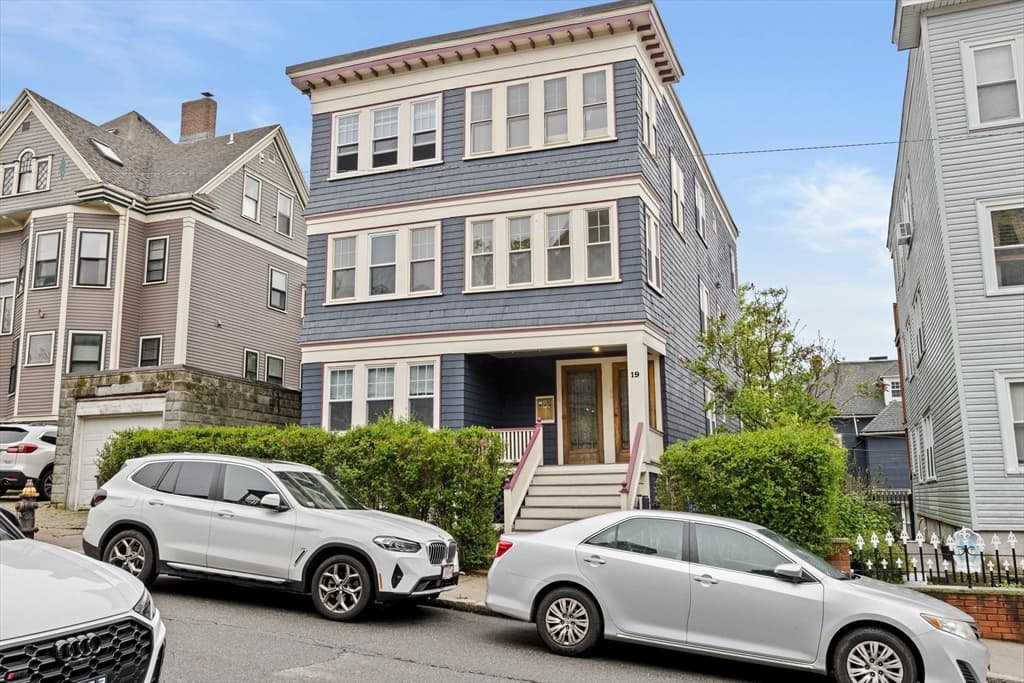 19 Upham Ave #2