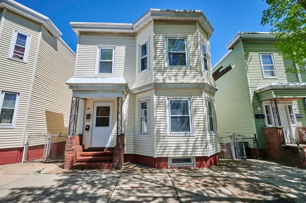 48 Wordsworth St