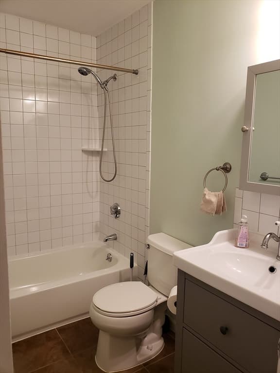 11 Dailey St #H photo 5