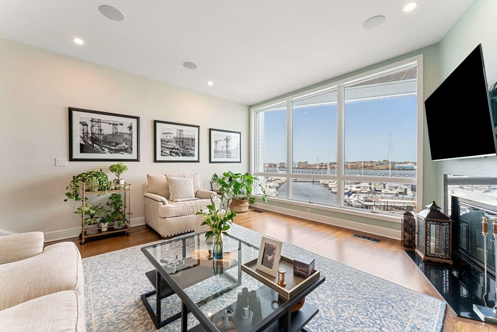 34 Constellation Wharf #34