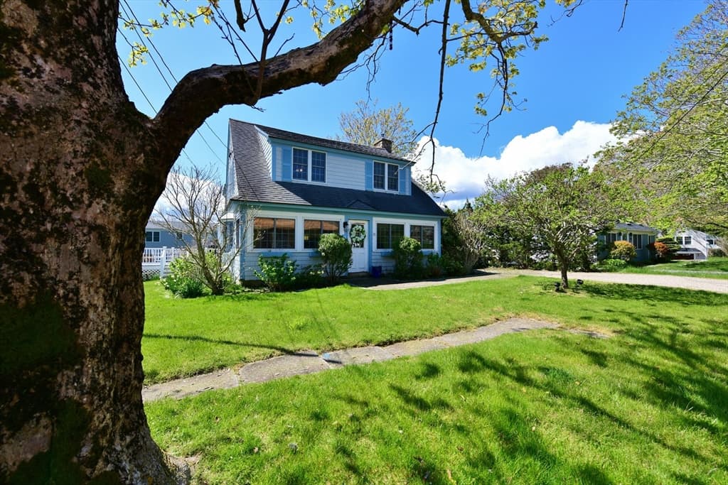 8 Holland Rd photo 2