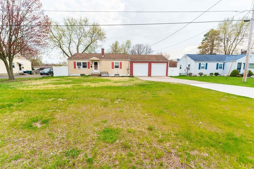 716 James St photo 2