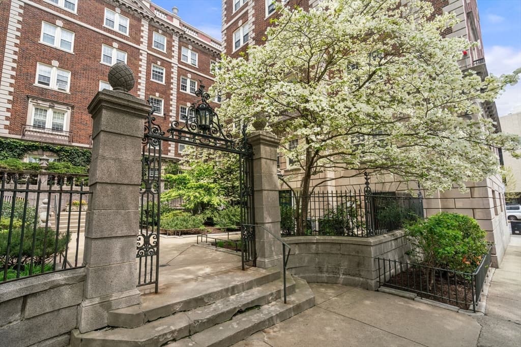 3 Arlington Street #34 photo 2