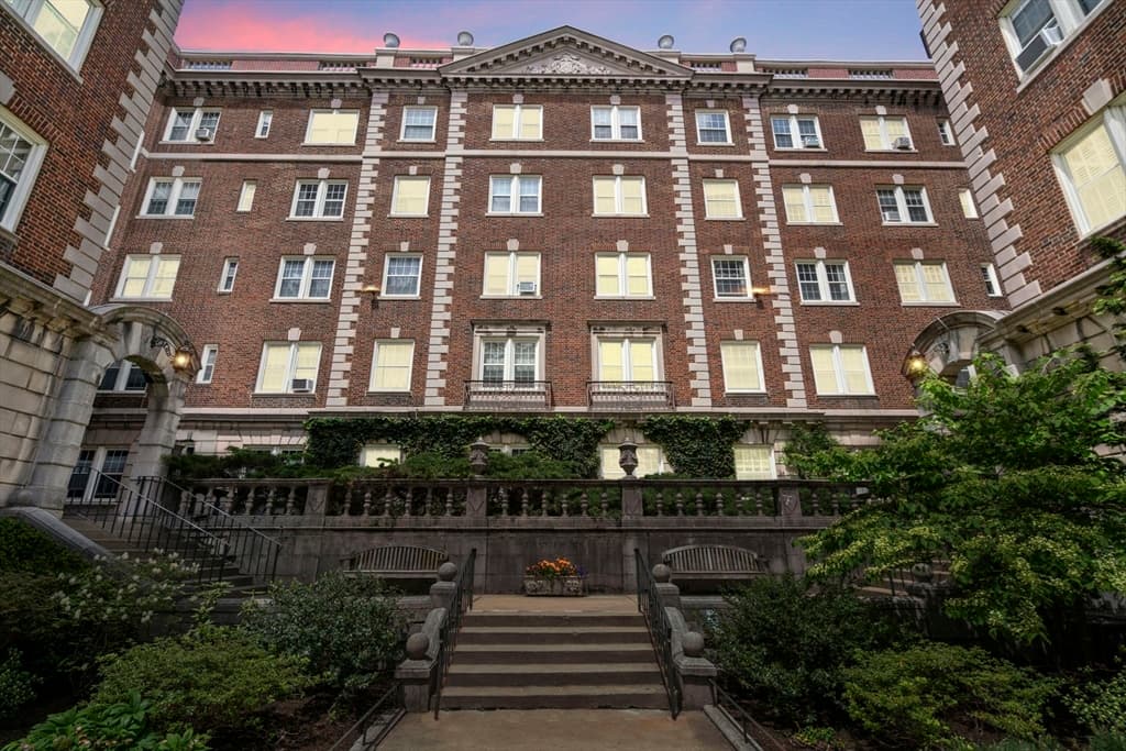 3 Arlington Street #34