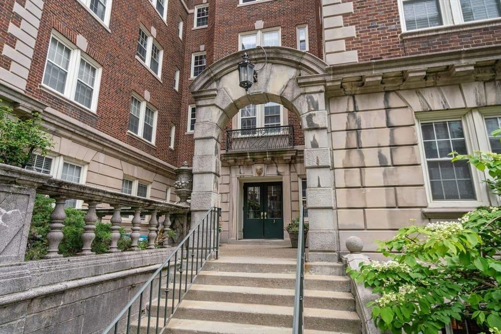 3 Arlington Street #34 photo 4