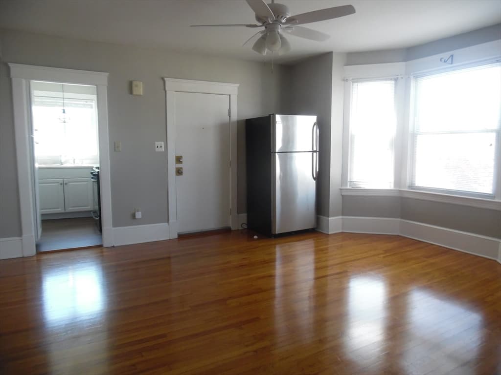 27 Gagnon St #2 photo 4
