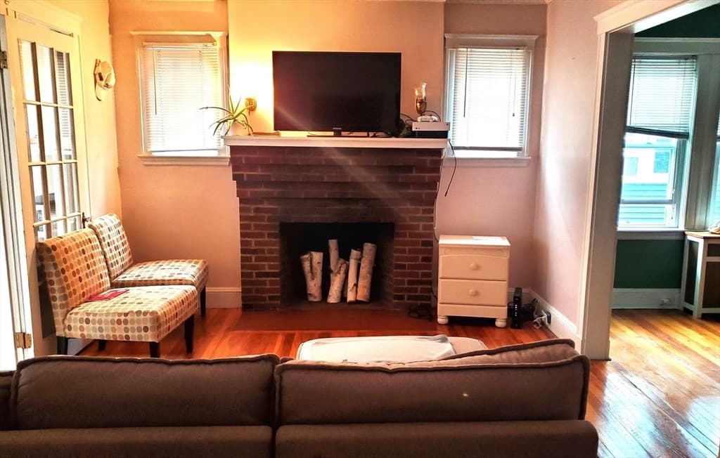 124 Russell St #1 photo 4