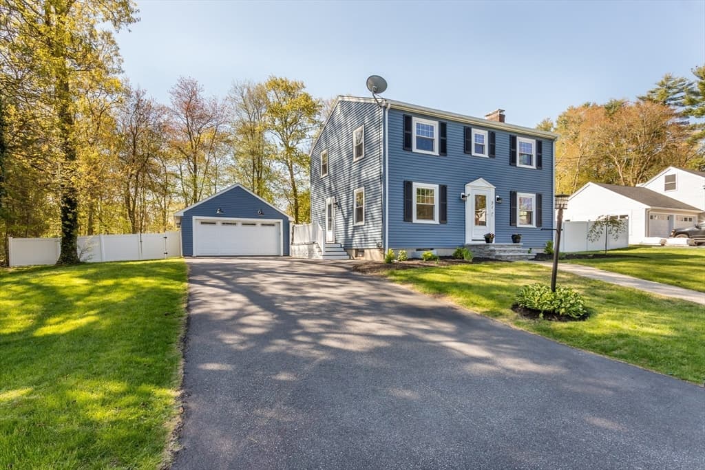 31 Thetford Ave photo 2