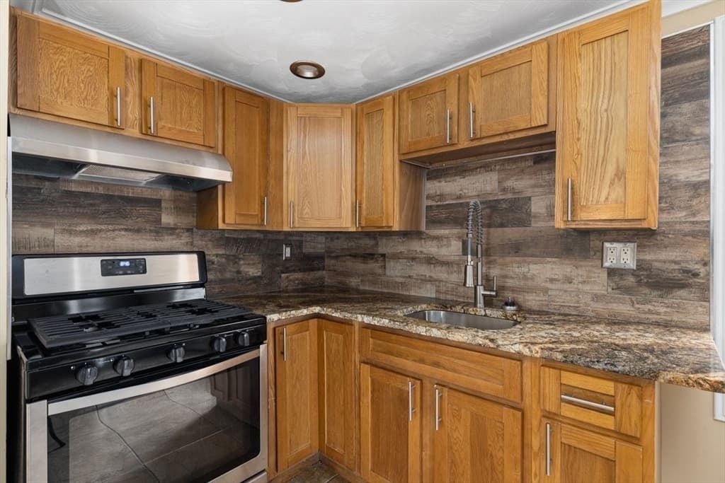 69 Mowry St #1 photo 5