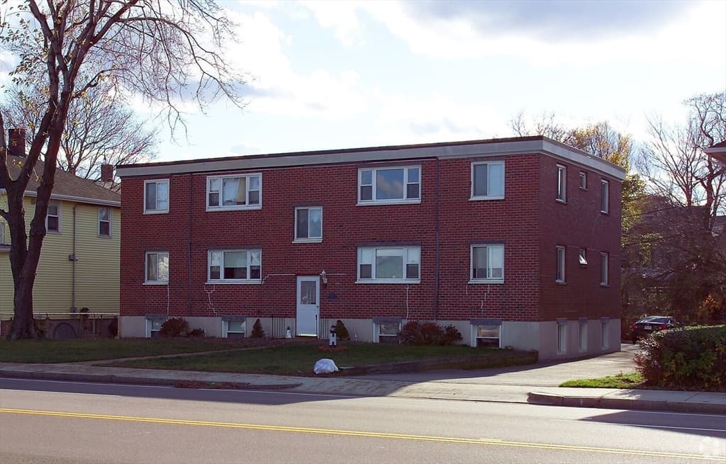623 Quincy Shore Dr