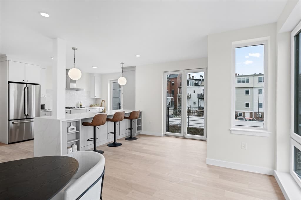 387 Sumner #PH photo 5