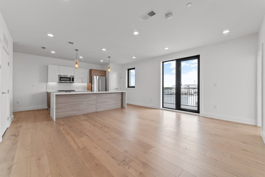 30 Penniman Rd #605