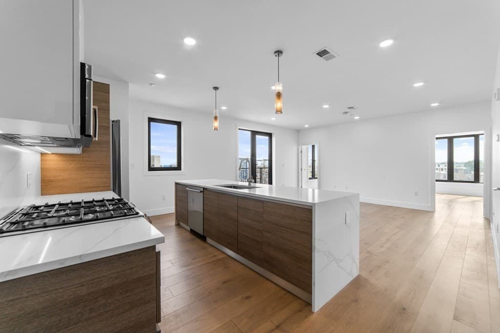 30 Penniman Rd #605 photo 5