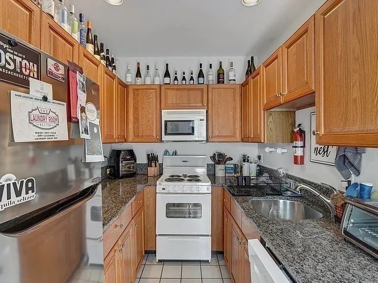 172 Salem St #4 photo 2