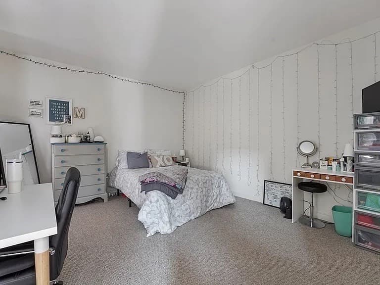 172 Salem St #4 photo 5
