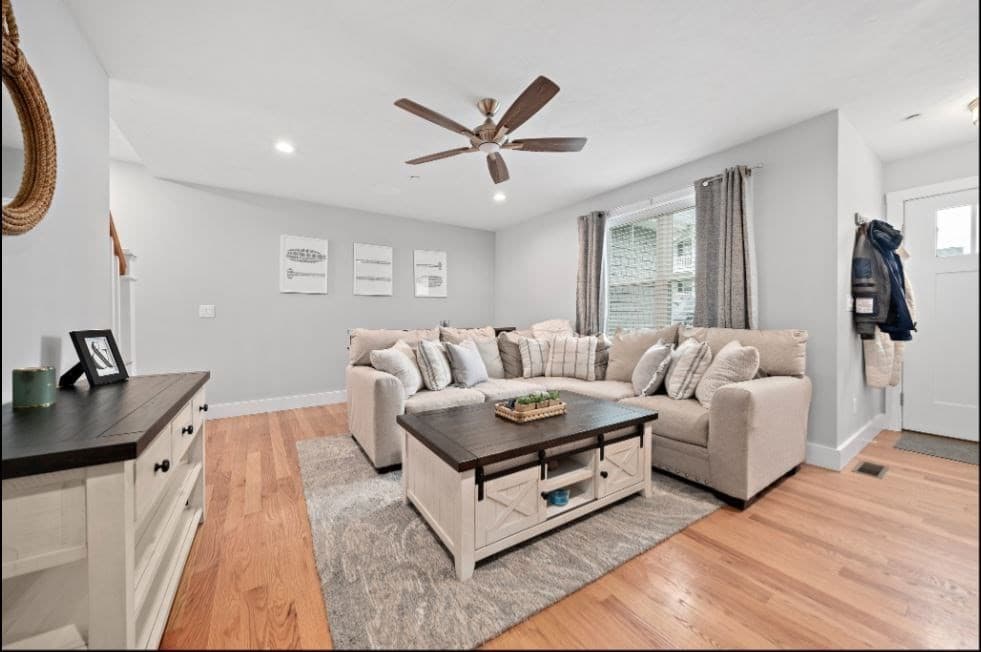 1 Samoset Court #B photo 2