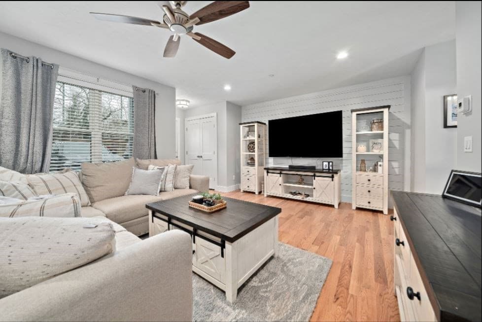 1 Samoset Court #B