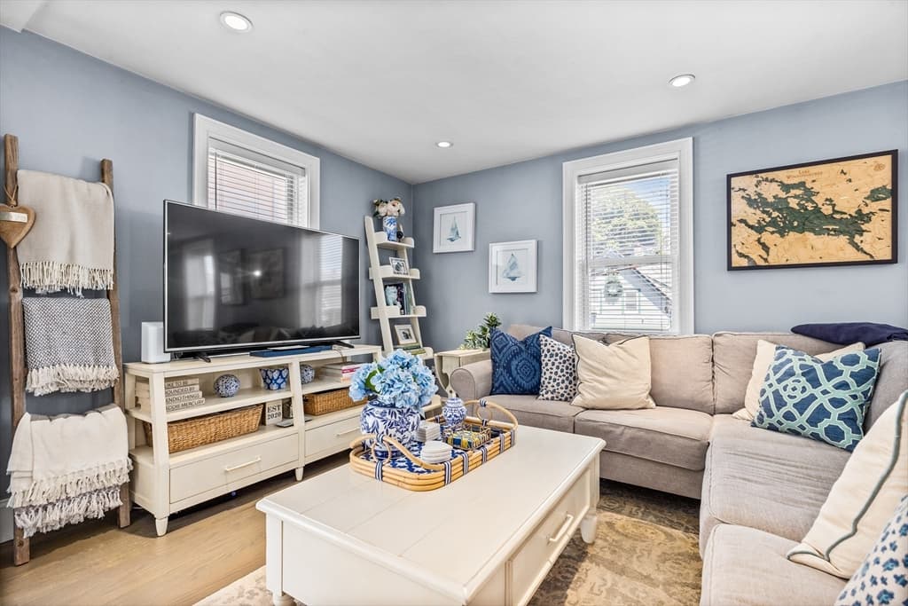 29 Houghton St #29 photo 3