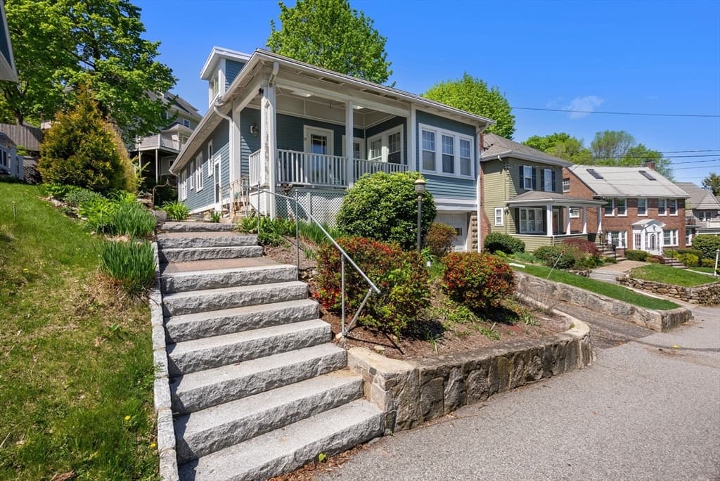 19 Oakland Ave photo 4