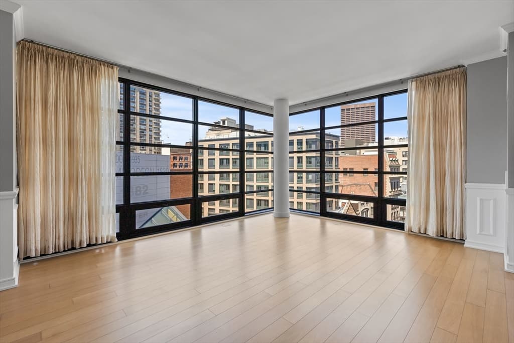 580 Washington St #1108 photo 2