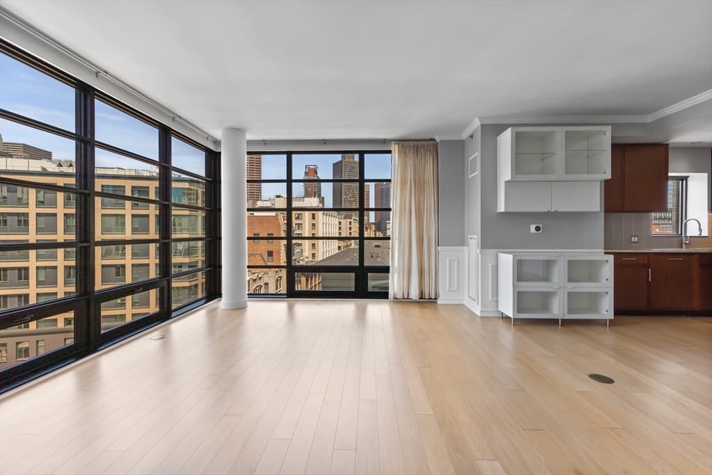 580 Washington St #1108 photo 3