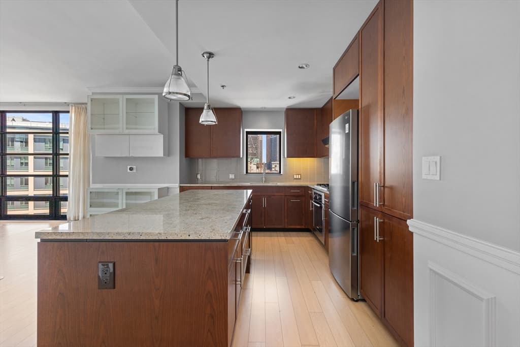 580 Washington St #1108 photo 5