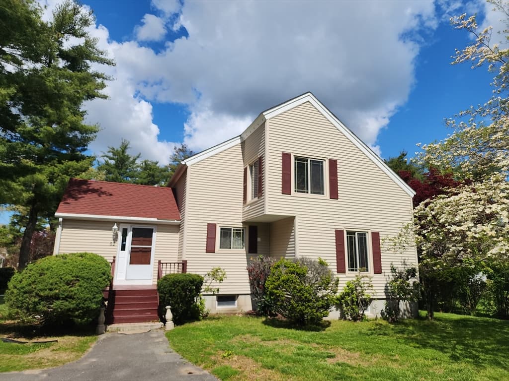 52 Wainwright Ave