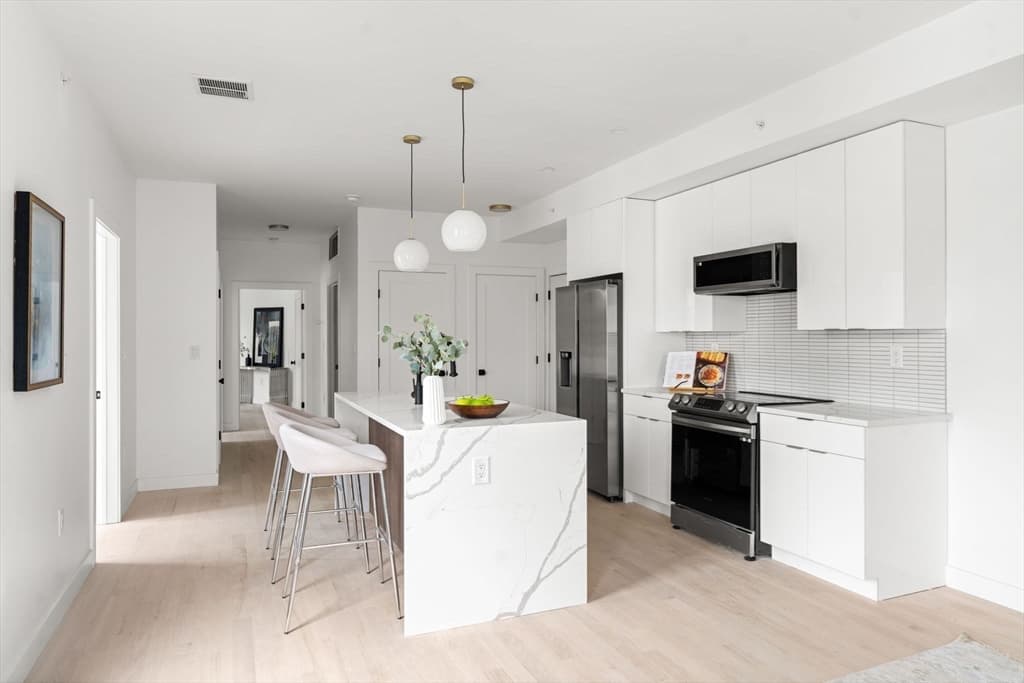 122 Washington Street #1 photo 4