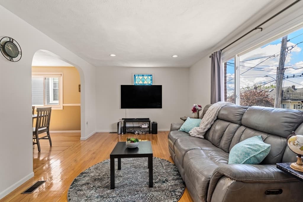 19 Highland Ave #19 photo 3