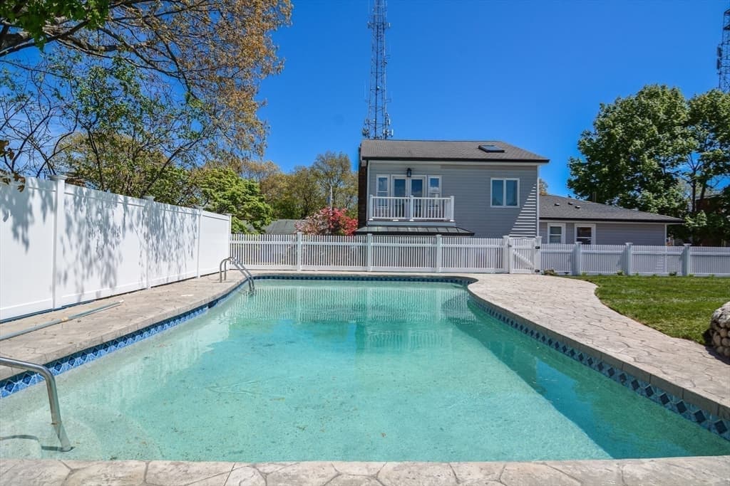 13 Doane Rd