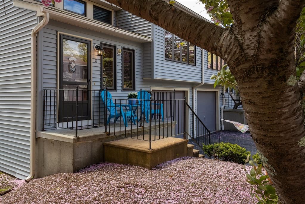 8 Nottingham Rd #8 photo 4