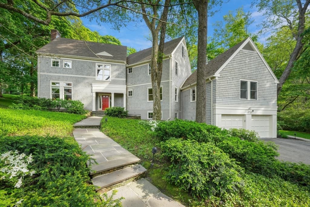 49 Buswell Pk photo 3