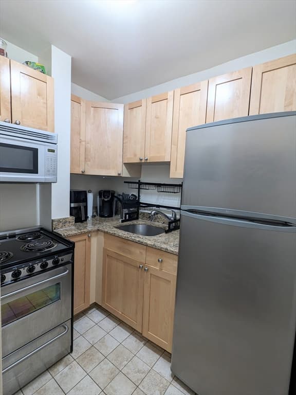 1800 Massachusetts Ave #11 photo 3