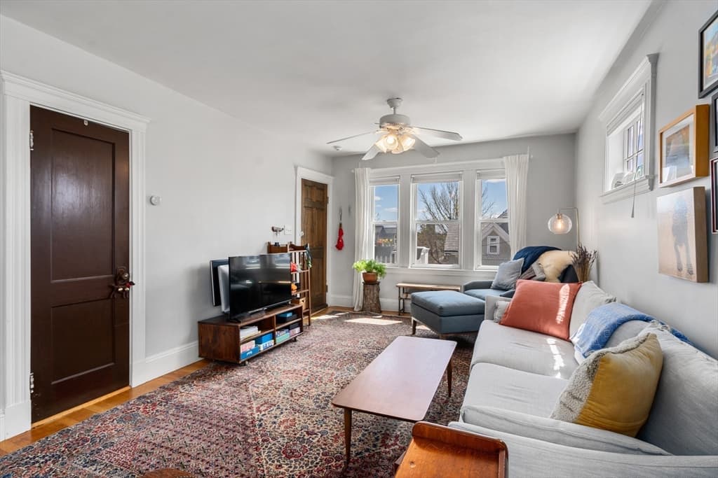 15 Adelaide Street #5/3L photo 3