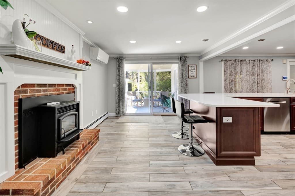 1 Caroline Dr photo 5
